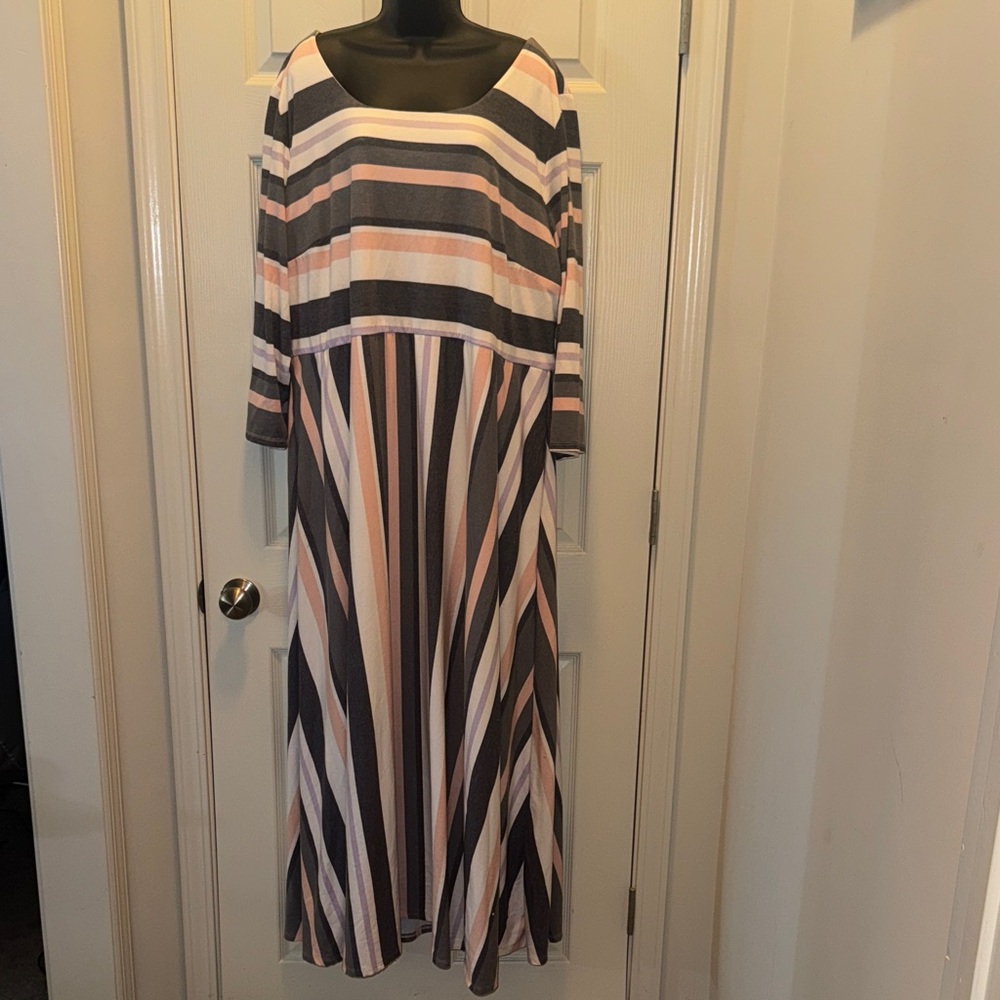 Elegant Striped Long Sleeve Maxi Dress